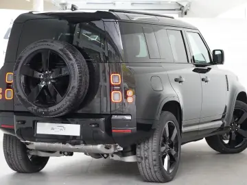 Land Rover Defender 110 X-Dynamic SE PHEV