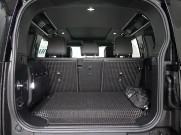 Land Rover Defender 110 X-Dynamic SE PHEV