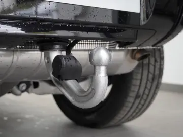 Land Rover Defender 110 X-Dynamic SE PHEV
