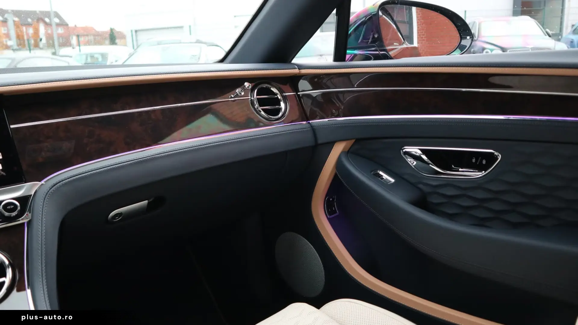 Bentley Continental GTC MULLINER  Bespoke Inside