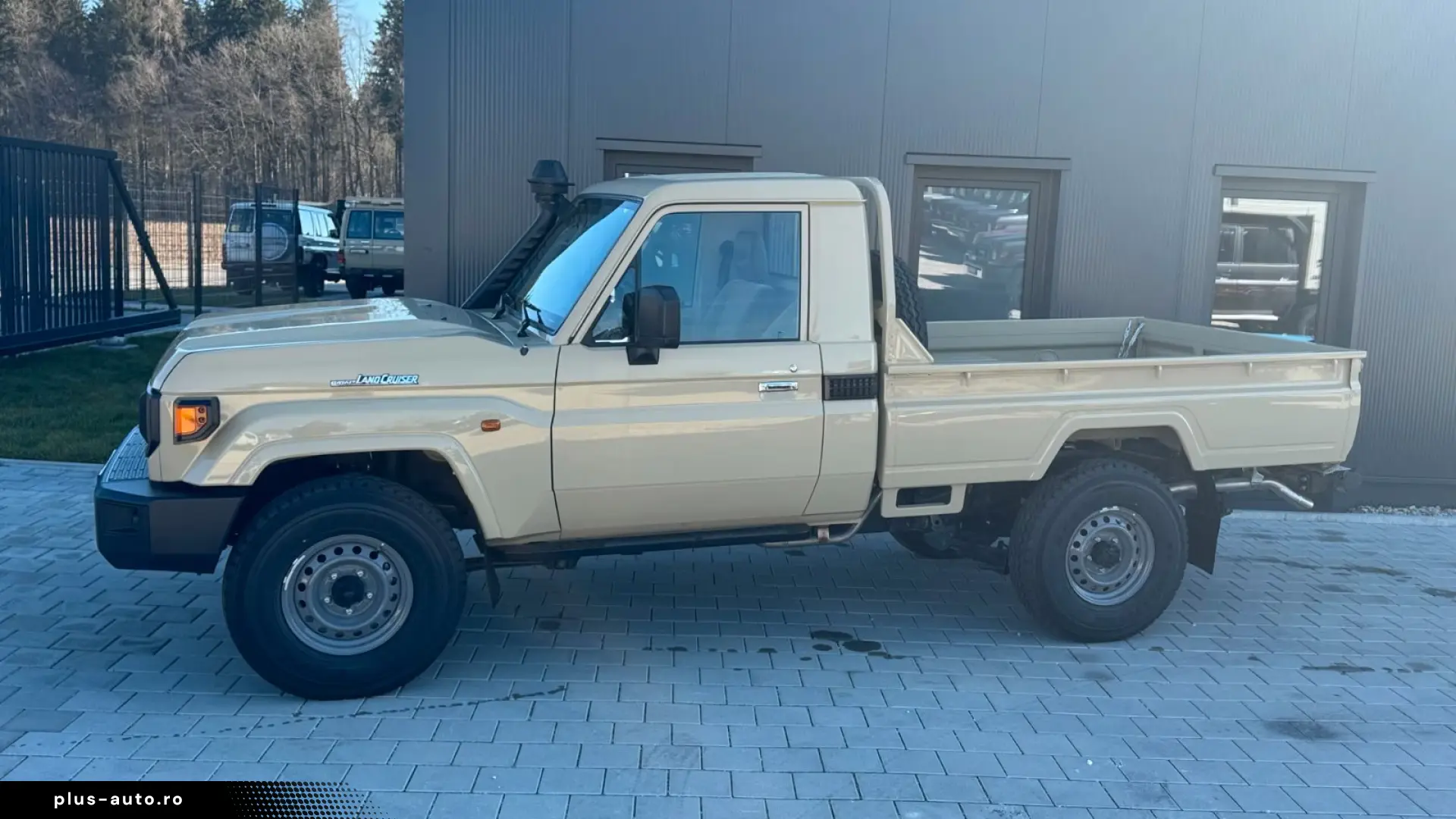 Toyota Land Cruiser GRJ79 Single Cab