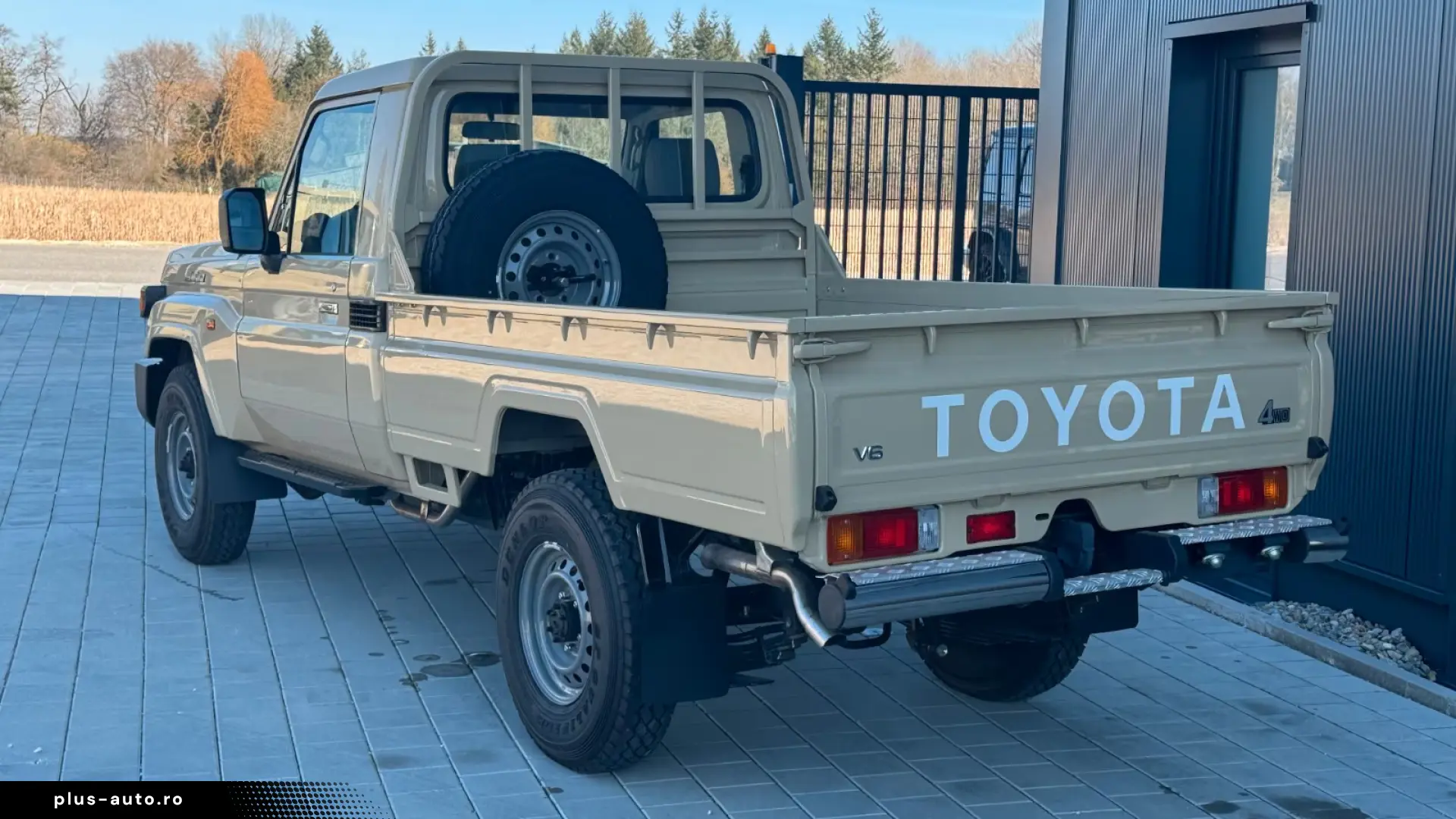 Toyota Land Cruiser GRJ79 Single Cab