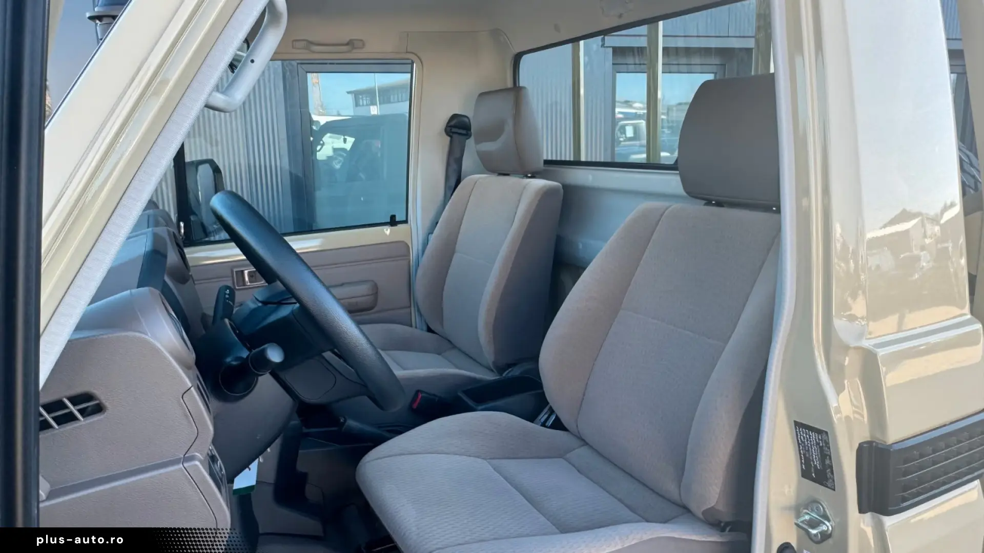 Toyota Land Cruiser GRJ79 Single Cab