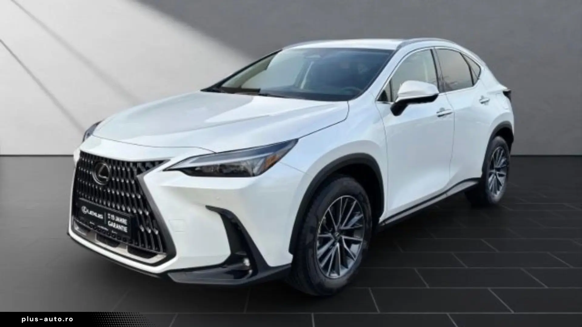 Lexus NX 450h   Executive Interior Technology 360CAM