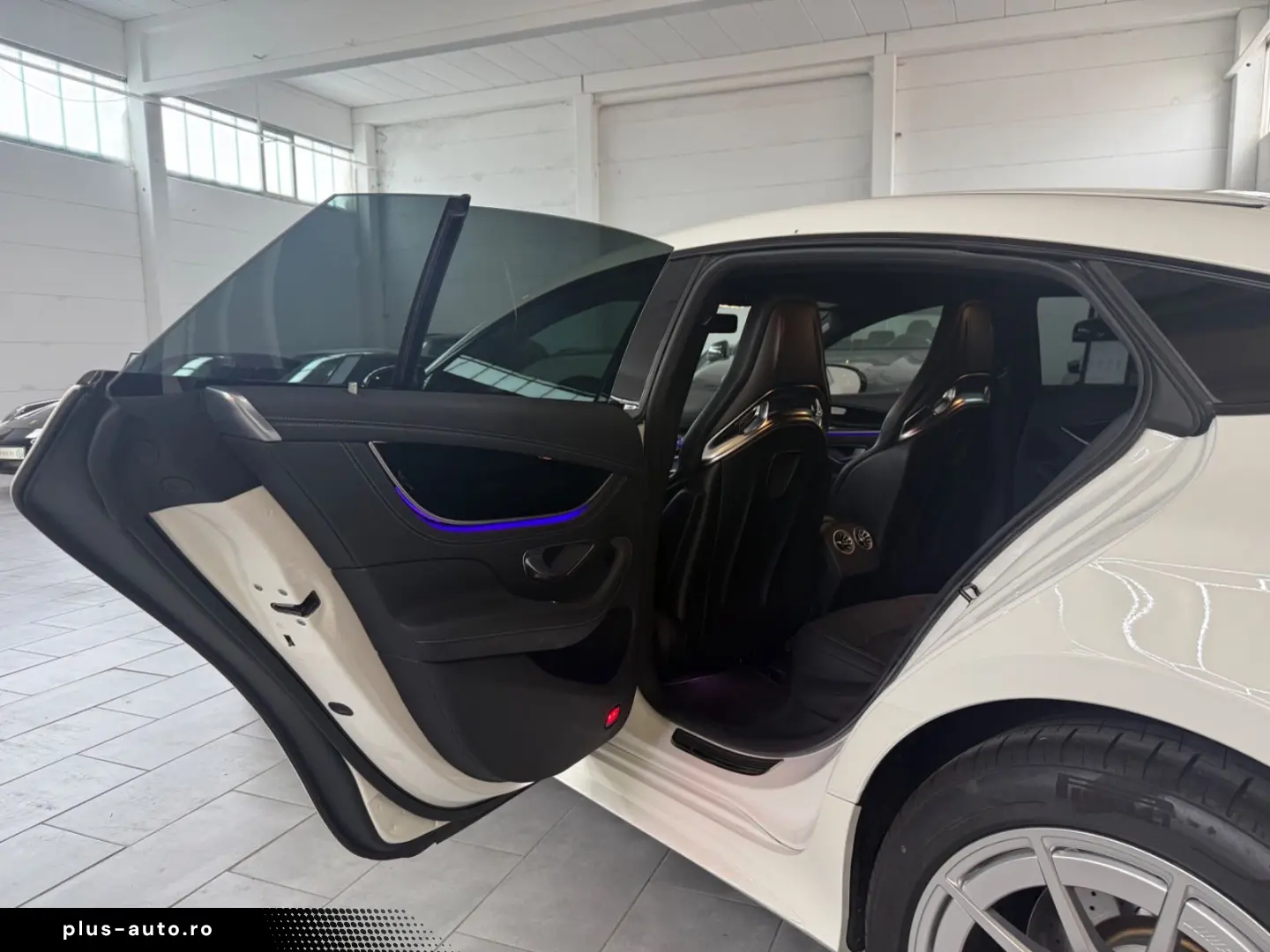 MERCEDES-BENZ AMG GT 4-trg. 43 PerformanceSeats LED