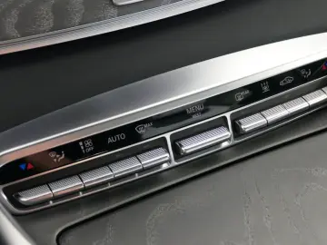 MERCEDES-BENZ AMG GT 4-trg. 43 4Matic Sonderedition …