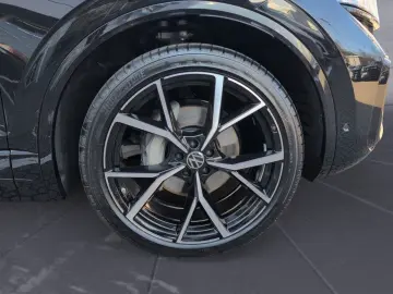 Volkswagen Touareg R-Line 3.0TDI 4MOTION