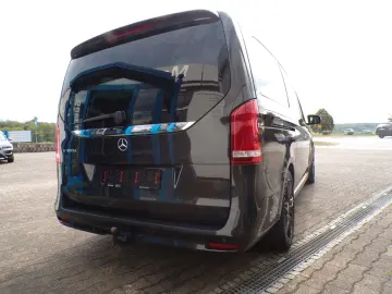 MERCEDES-BENZ V 300