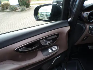MERCEDES-BENZ V 300
