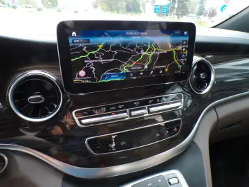 MERCEDES-BENZ V 300