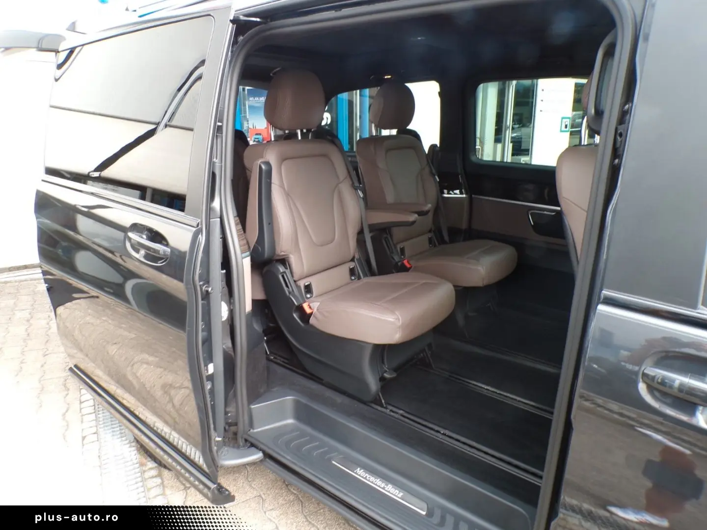 MERCEDES-BENZ V 300