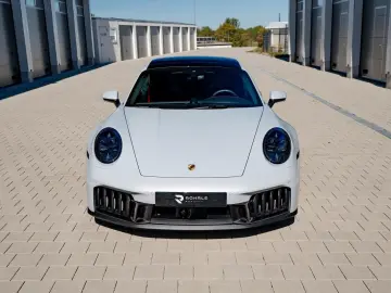 PORSCHE 992.2 Carrera 4 GTS   Carbon Ext   18-W   Lift