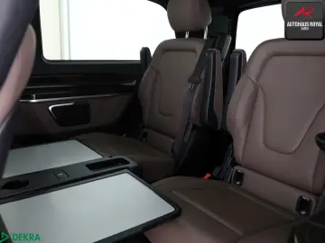 MERCEDES-BENZ V 300 d 4M LANG AMG AIRMATIC BURMESTER…