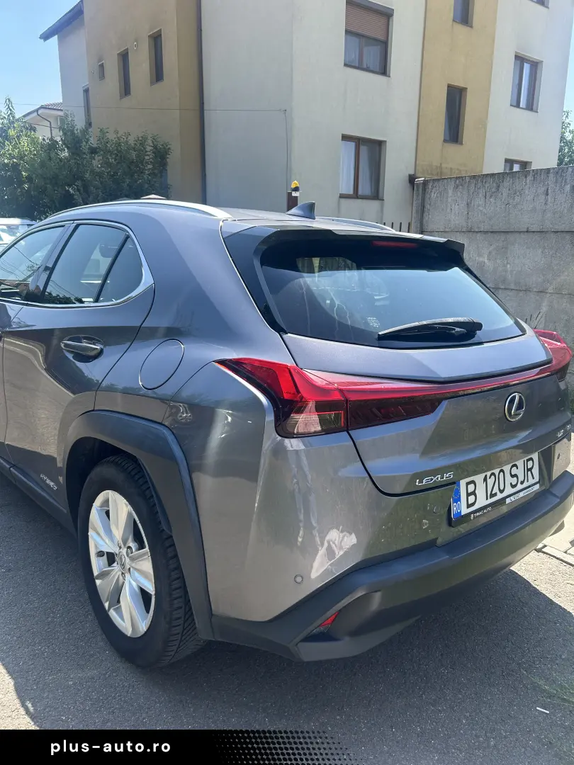 Lexus UX 250h - AWD (E-Four)