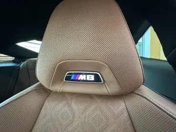 BMW M8 Coupé M Competition xDrive Laser HeadUp