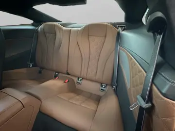 BMW M8 Coupé M Competition xDrive Laser HeadUp