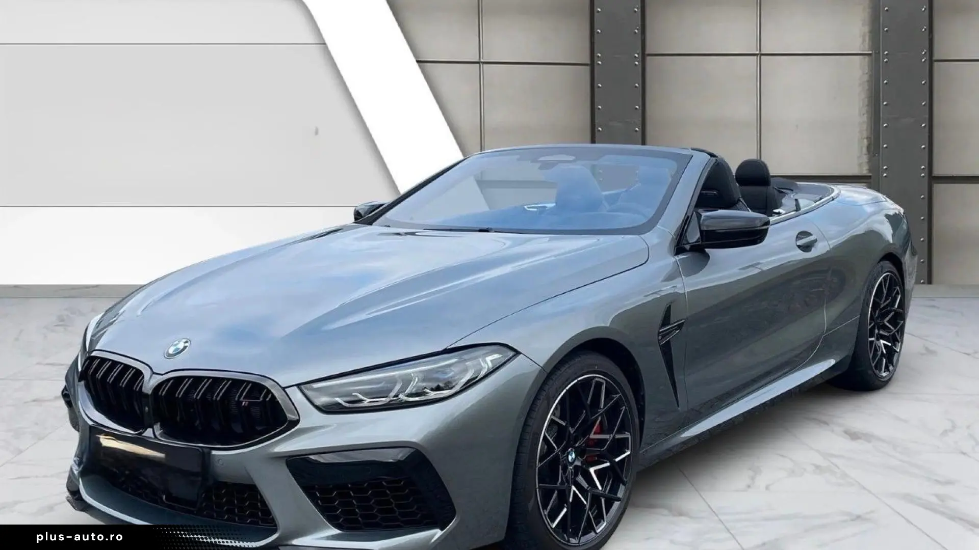 BMW M8 Cabrio Comp M Drivers B&W ACC 360 Camera