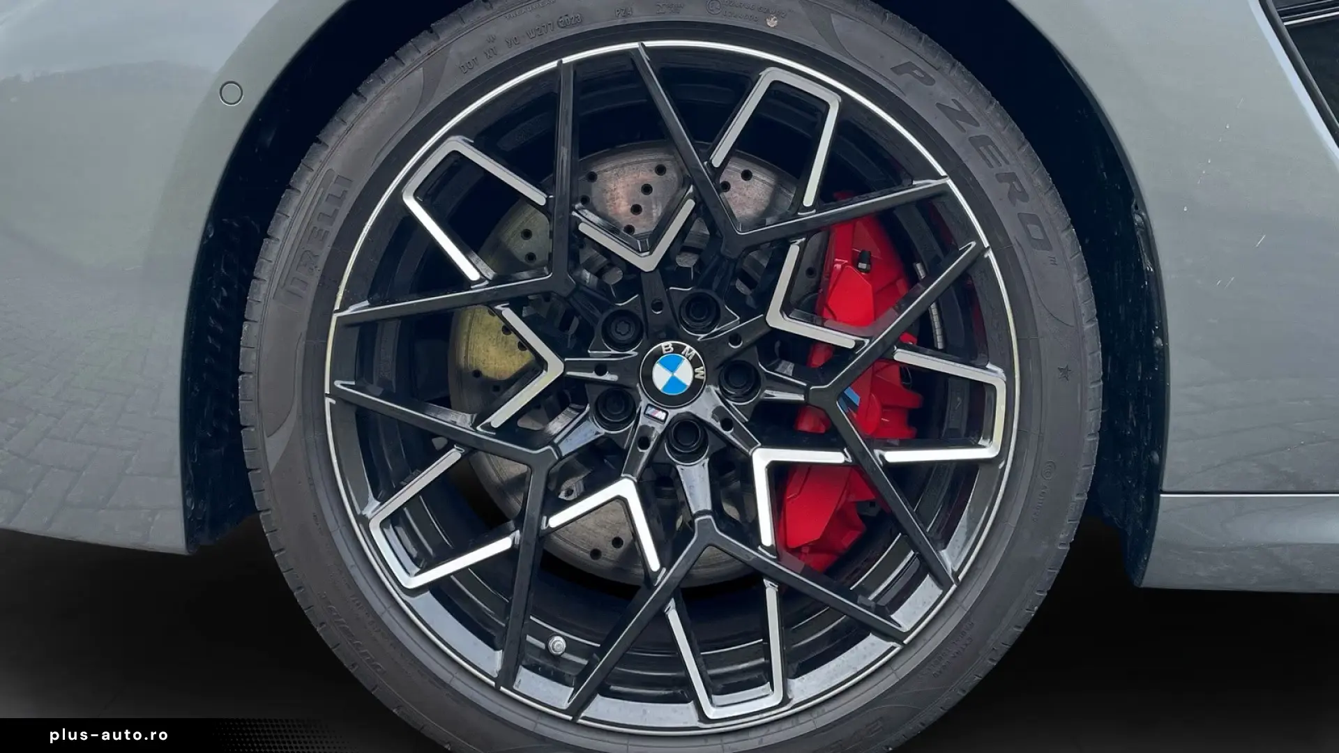 BMW M8 Cabrio Comp M Drivers B&W ACC 360 Camera