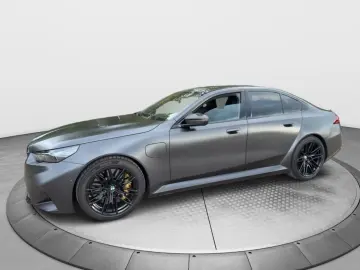 BMW M5 xDrive Competition Repairierte Unfallschaden