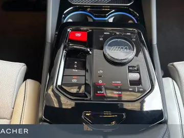 BMW M5 A Tou DAProf Leder HUD LKhz DAB Sitzbel.