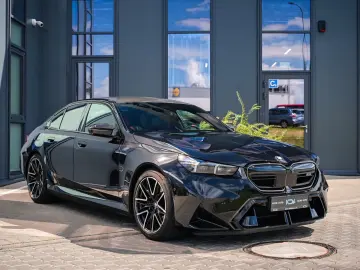 BMW M5 Limousine Basis