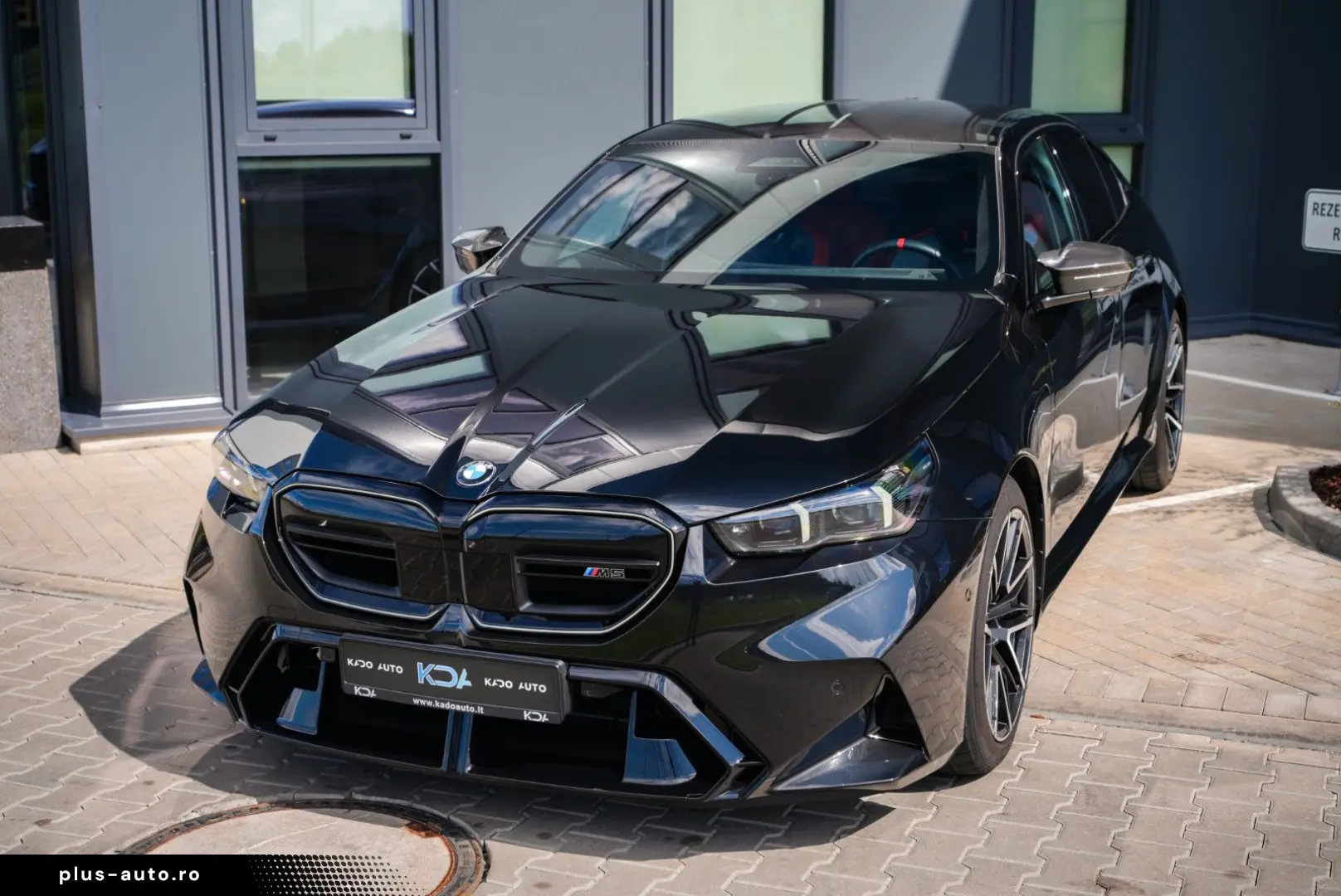 BMW M5 Limousine Basis
