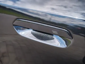 BMW M5 Limousine Basis