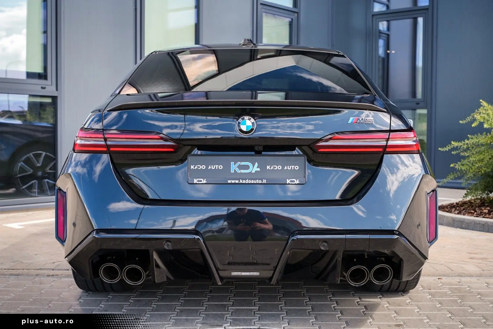 BMW M5 Limousine Basis