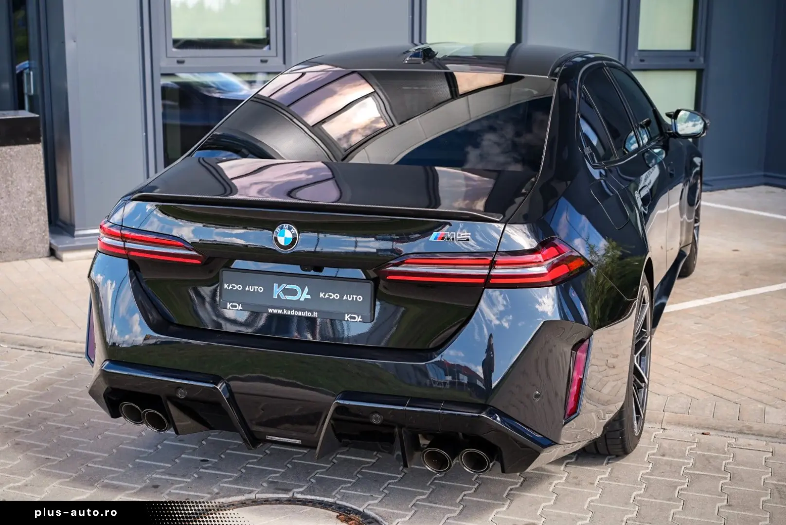 BMW M5 Limousine Basis