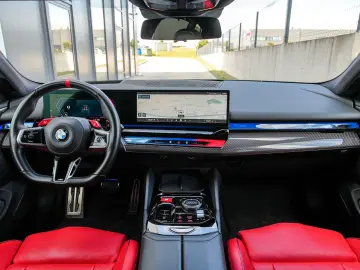 BMW M5 Limousine Basis