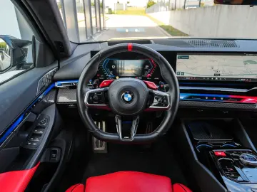 BMW M5 Limousine Basis