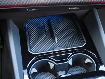 BMW M5 Limousine Basis