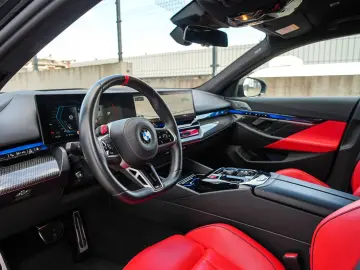BMW M5 Limousine Basis