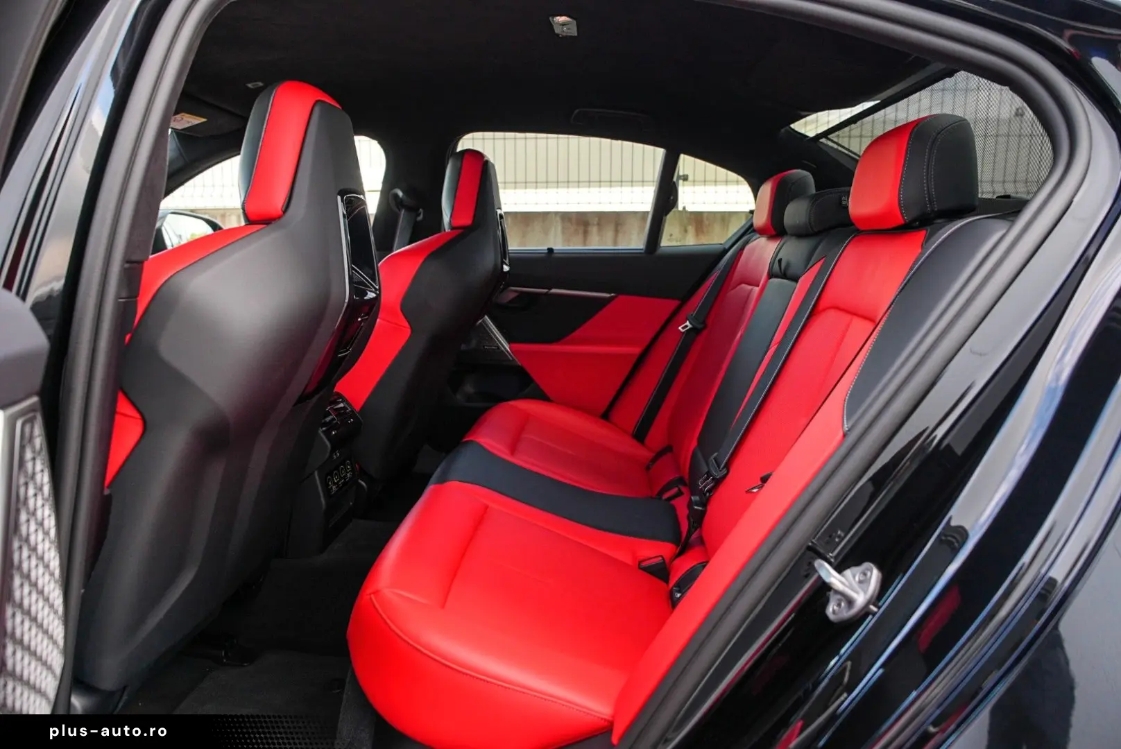 BMW M5 Limousine Basis