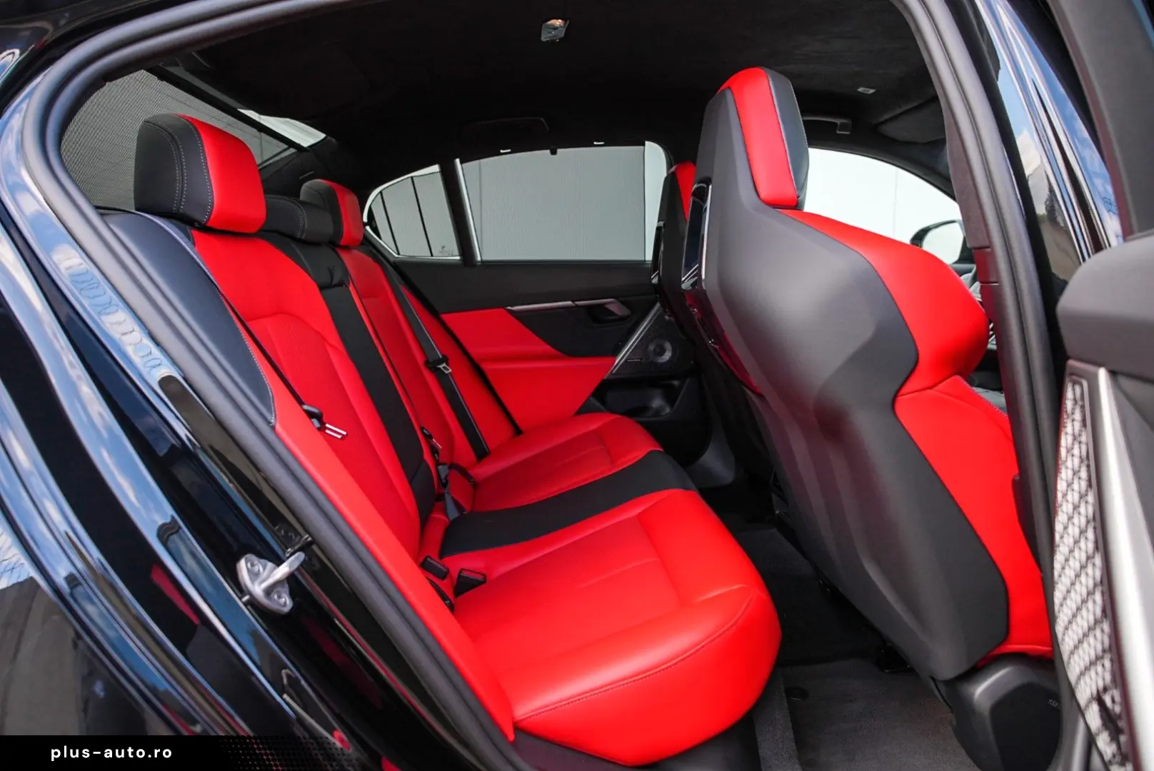 BMW M5 Limousine Basis