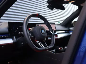 BMW M5 Sedan   High Executive   Driving Assistant Pr