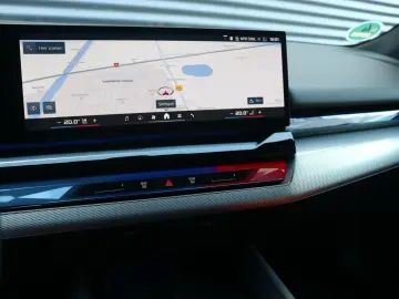 BMW M5 Sedan   High Executive   Driving Assistant Pr