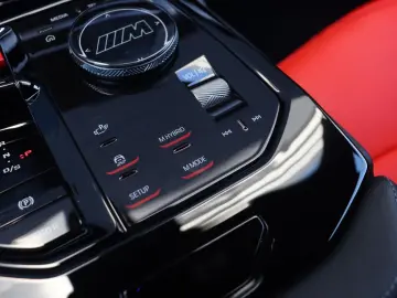 BMW M5 Sedan   High Executive   Driving Assistant Pr