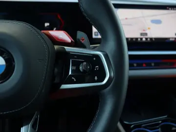 BMW M5 Sedan   High Executive   Driving Assistant Pr
