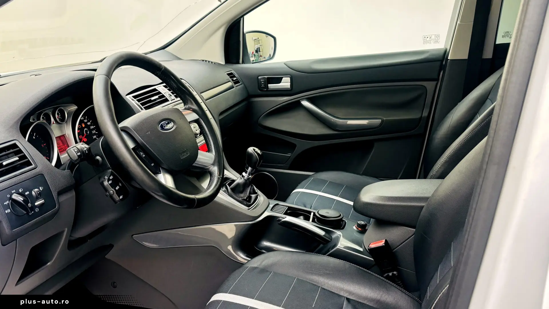 FORD   KUGA   2.0 TDCI   130CP   An 2011   Euro 5   Manuală