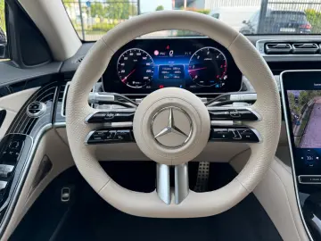 MERCEDES-BENZ S 450 d AMG 4Matic L Pano 360  Sitzbelüftung