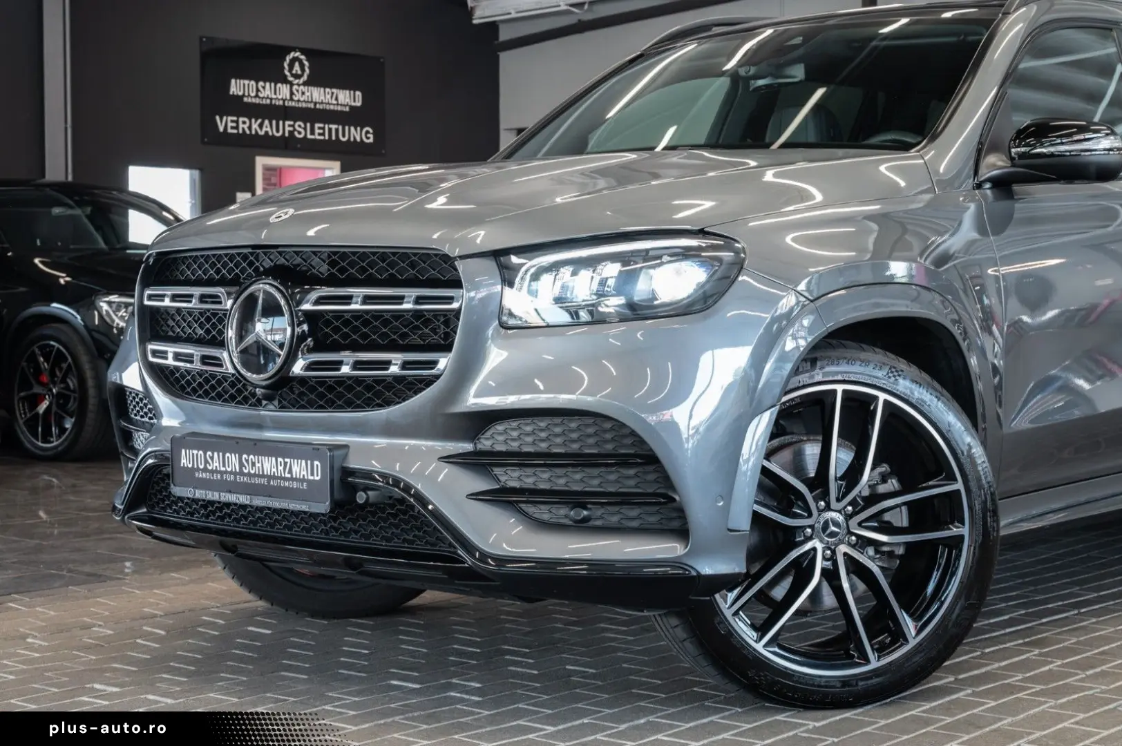 MERCEDES-BENZ GLS 580 4M AMG LINE 7-SITZER PANO STDHZ AHK