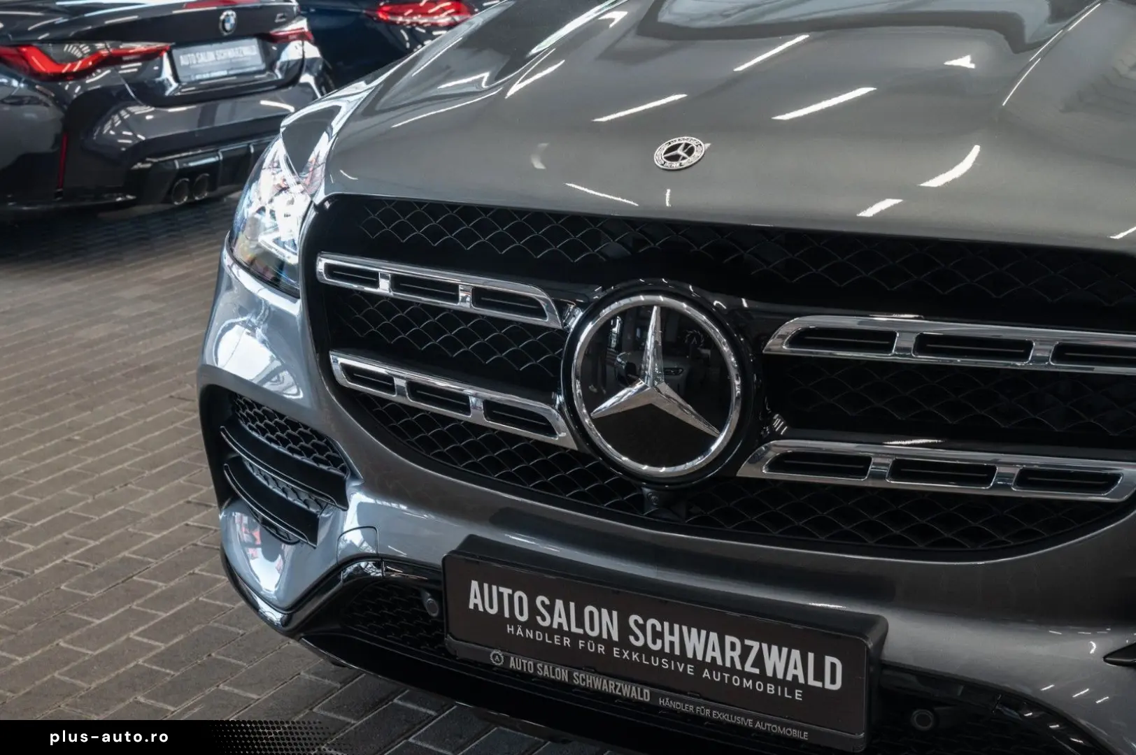 MERCEDES-BENZ GLS 580 4M AMG LINE 7-SITZER PANO STDHZ AHK