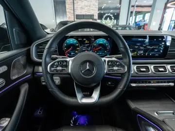 MERCEDES-BENZ GLS 580 4M AMG LINE 7-SITZER PANO STDHZ AHK