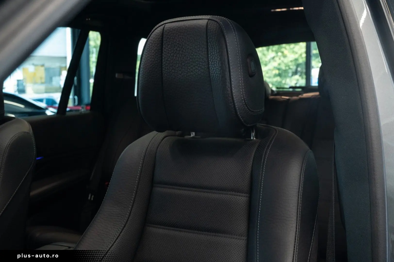 MERCEDES-BENZ GLS 580 4M AMG LINE 7-SITZER PANO STDHZ AHK