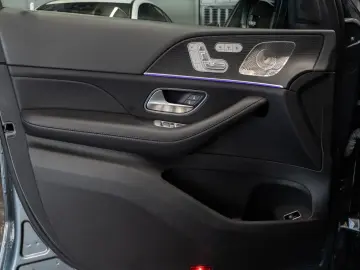 MERCEDES-BENZ GLS 580 4M AMG LINE 7-SITZER PANO STDHZ AHK