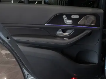 MERCEDES-BENZ GLS 580 4M AMG LINE 7-SITZER PANO STDHZ AHK