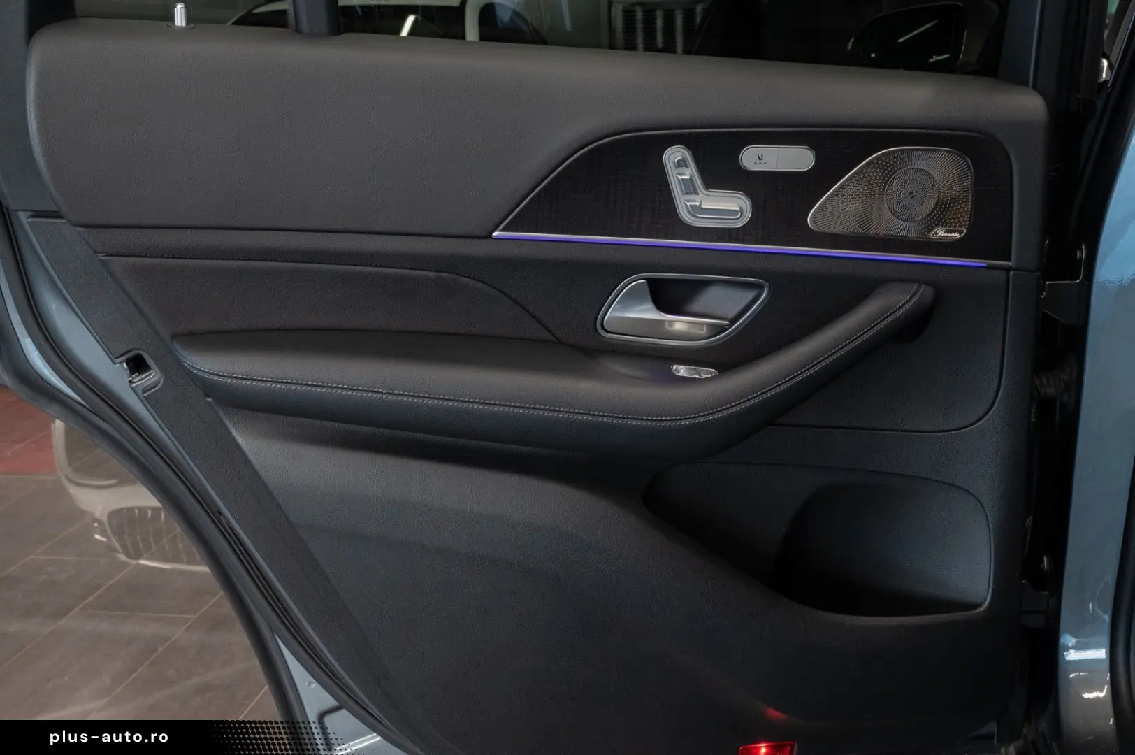MERCEDES-BENZ GLS 580 4M AMG LINE 7-SITZER PANO STDHZ AHK
