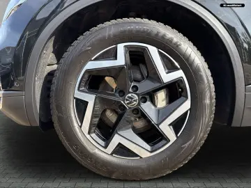 VW Touareg 3.0 TDI Automatik Navi AHK Leder Luftfed