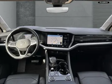 VW Touareg 3.0 TDI Automatik Navi AHK Leder Luftfed